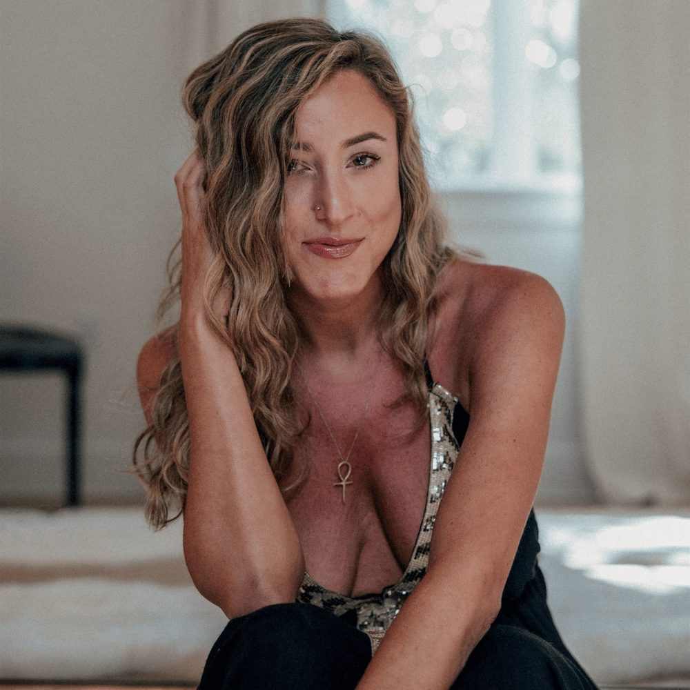 People We Adore: Meet Angela Papa