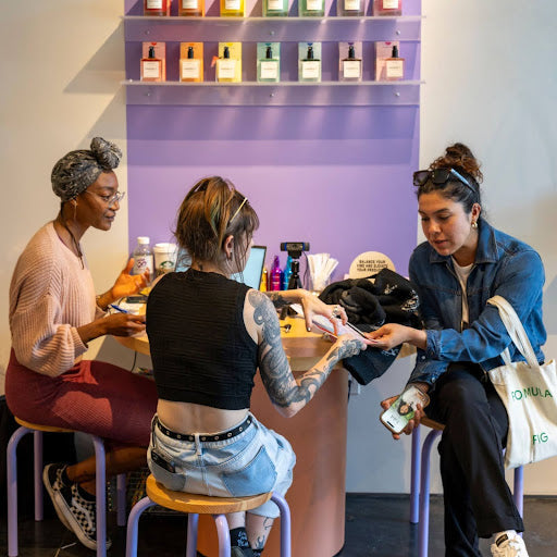 Aura Reading Near You? Here’s Why It Might Just Change Your Whole Vibe